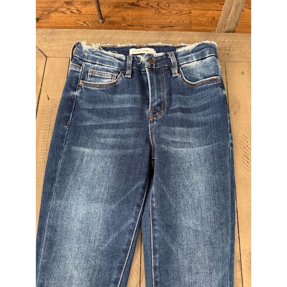 Flying Monkey Distressed Raw Hem Details 25 - Picture 2 of 3